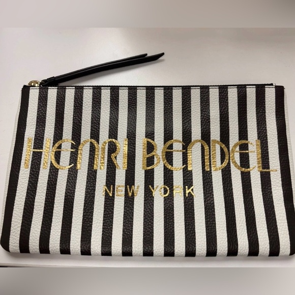 New Henri Bendel About Town Pouch - Picture 2 of 4